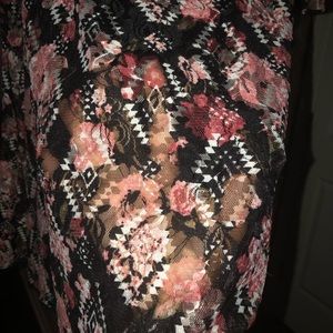 Cute floral multicolored comfy dress. Light fit, dress has liner under dress